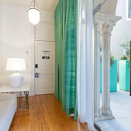 Hotel Santiago De Alfama - Boutique Lisbon