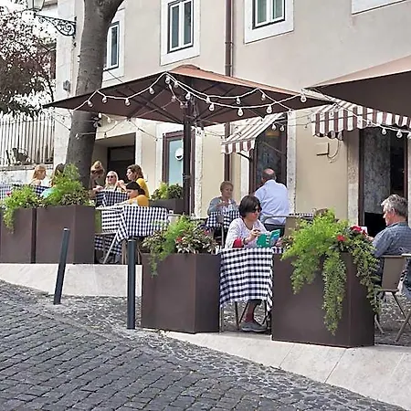 Hotel Santiago De Alfama - Boutique Lisbona