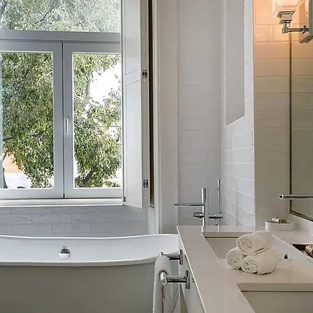 Hotel Santiago De Alfama - Boutique Lisbona